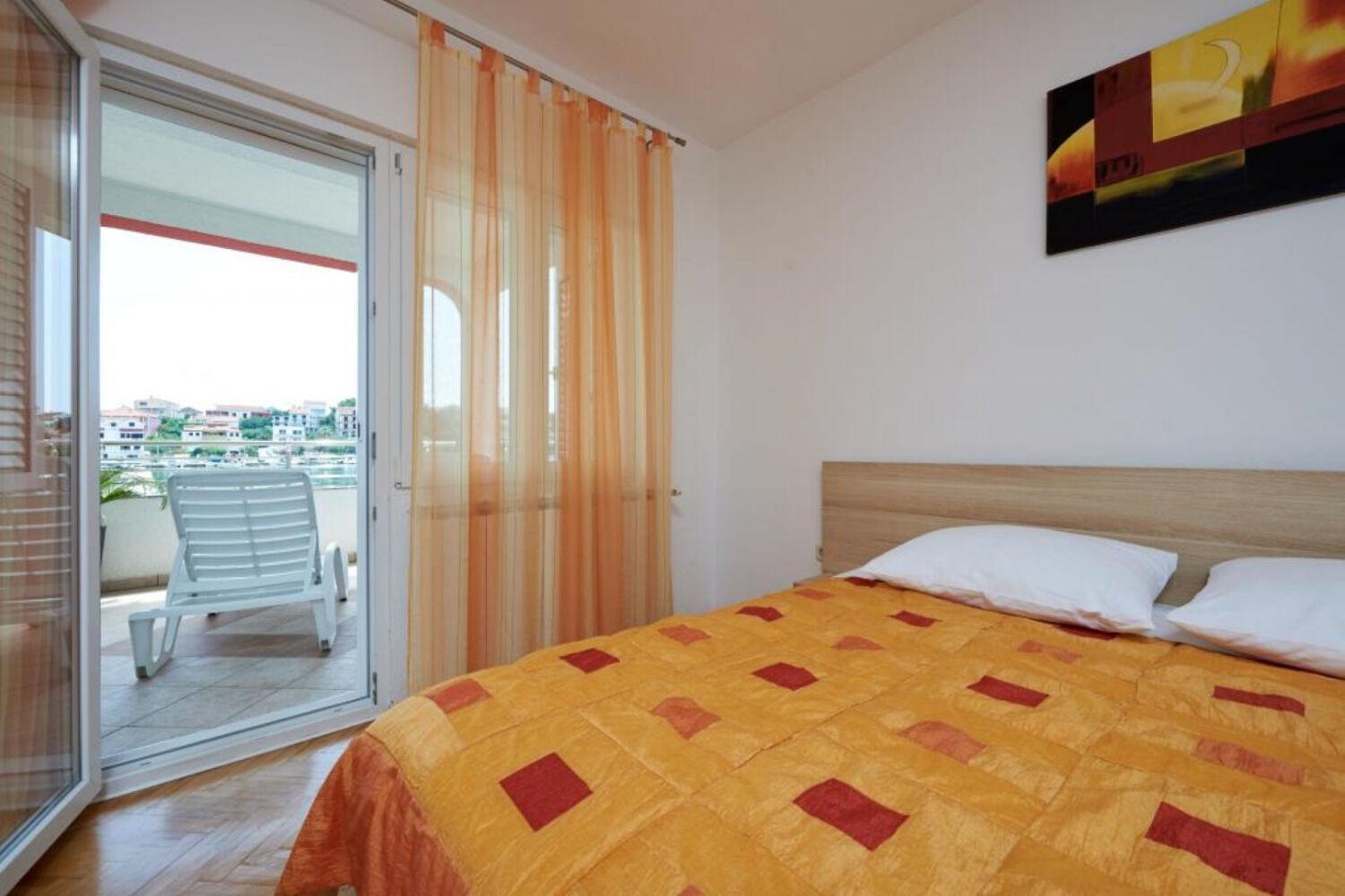 Apartments Mare - 30 M From Pebble Beach Сегет Враница Екстериор снимка
