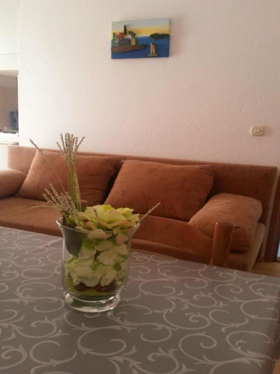 Apartments Mare - 30 M From Pebble Beach Сегет Враница Екстериор снимка
