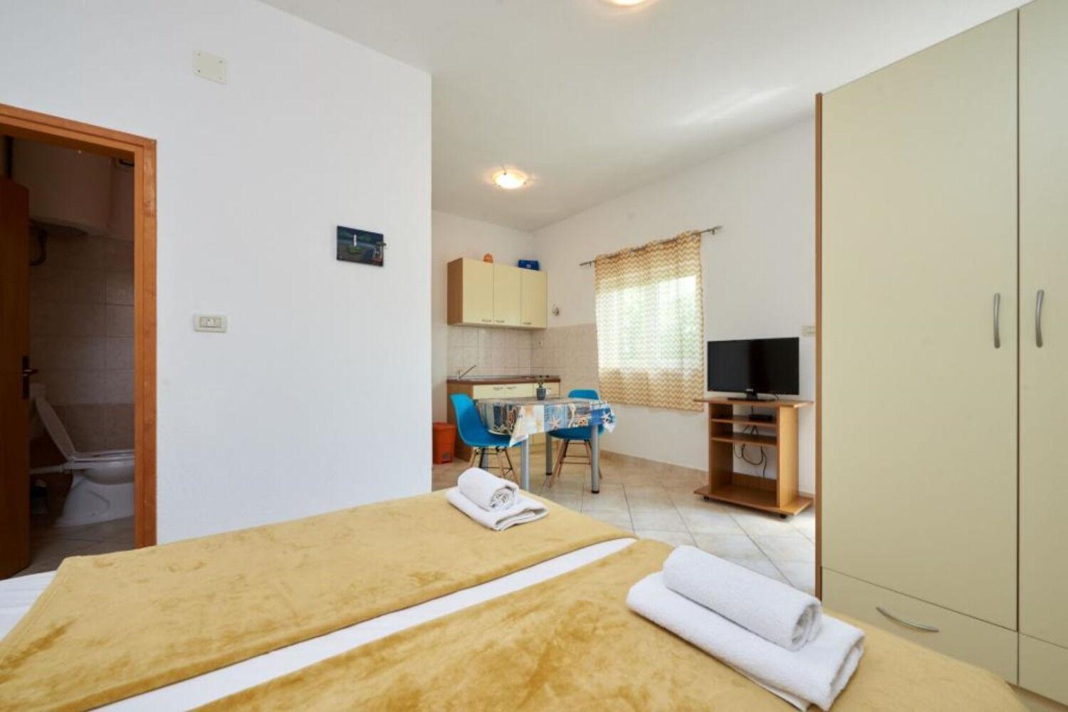 Apartments Mare - 30 M From Pebble Beach Сегет Враница Екстериор снимка