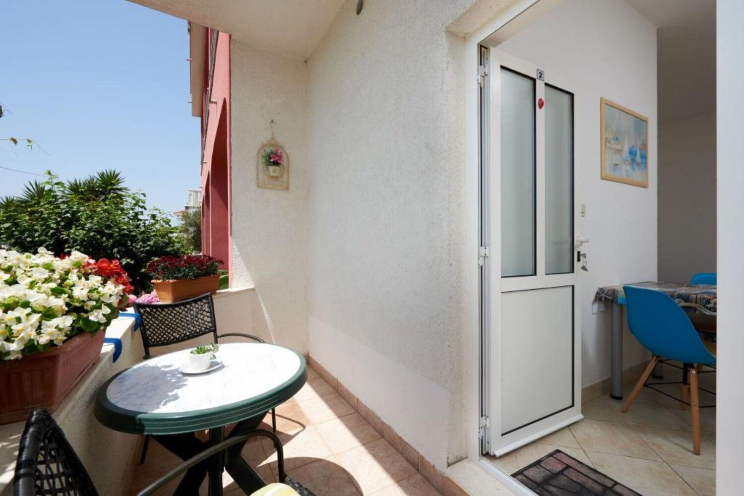 Apartments Mare - 30 M From Pebble Beach Сегет Враница Екстериор снимка